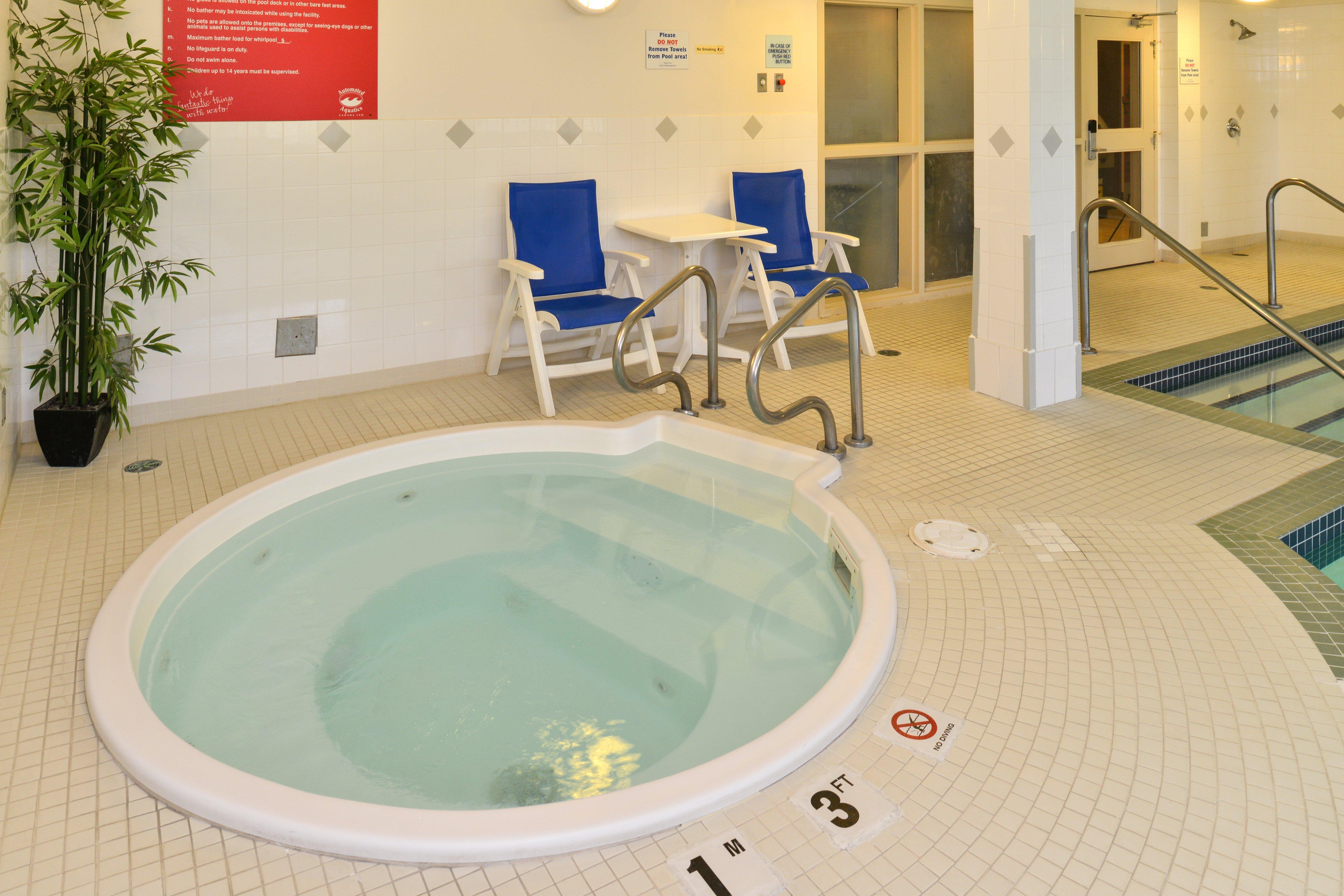 Holiday Inn Express Edmonton North By Ihg Ngoại thất bức ảnh
