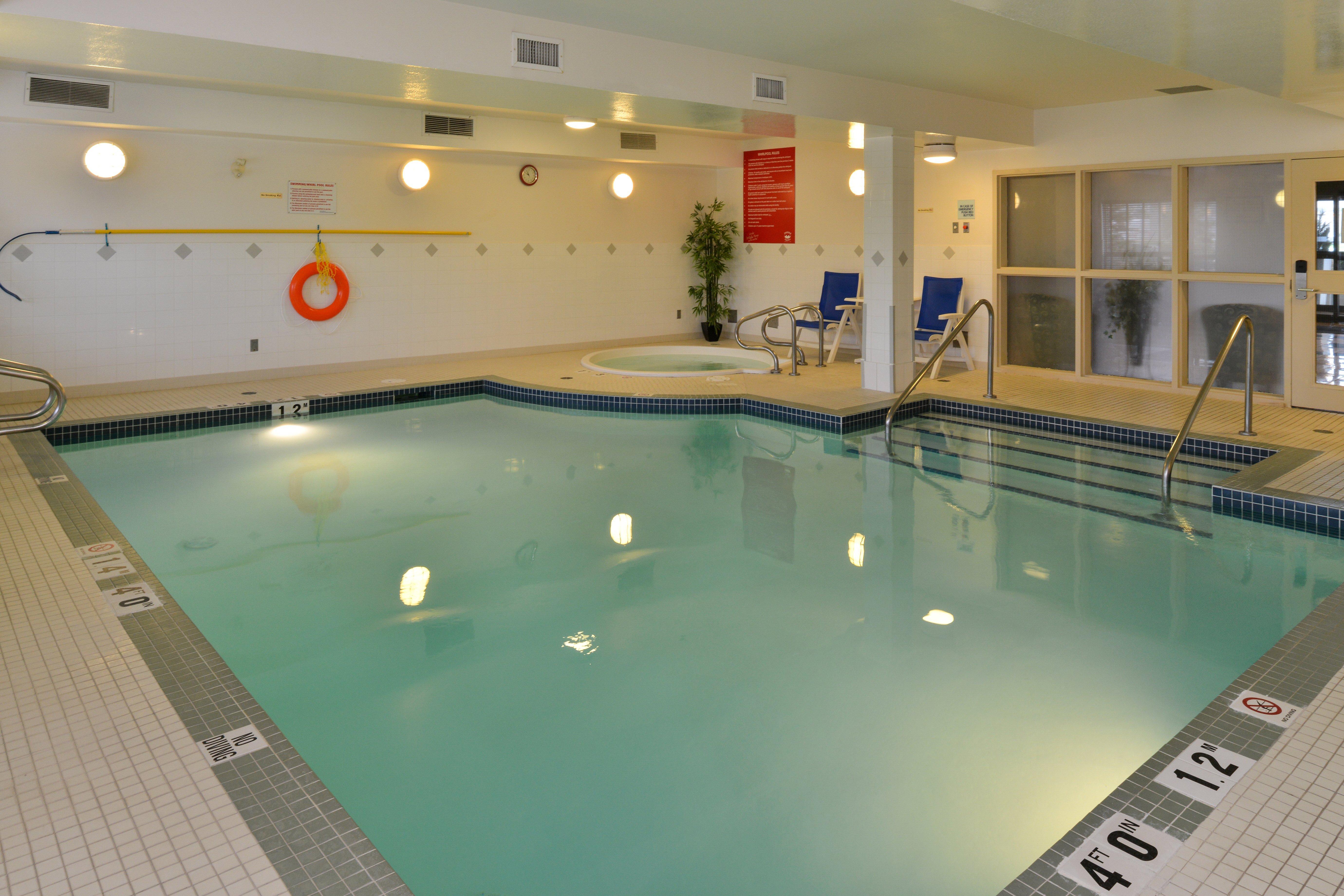 Holiday Inn Express Edmonton North By Ihg Ngoại thất bức ảnh