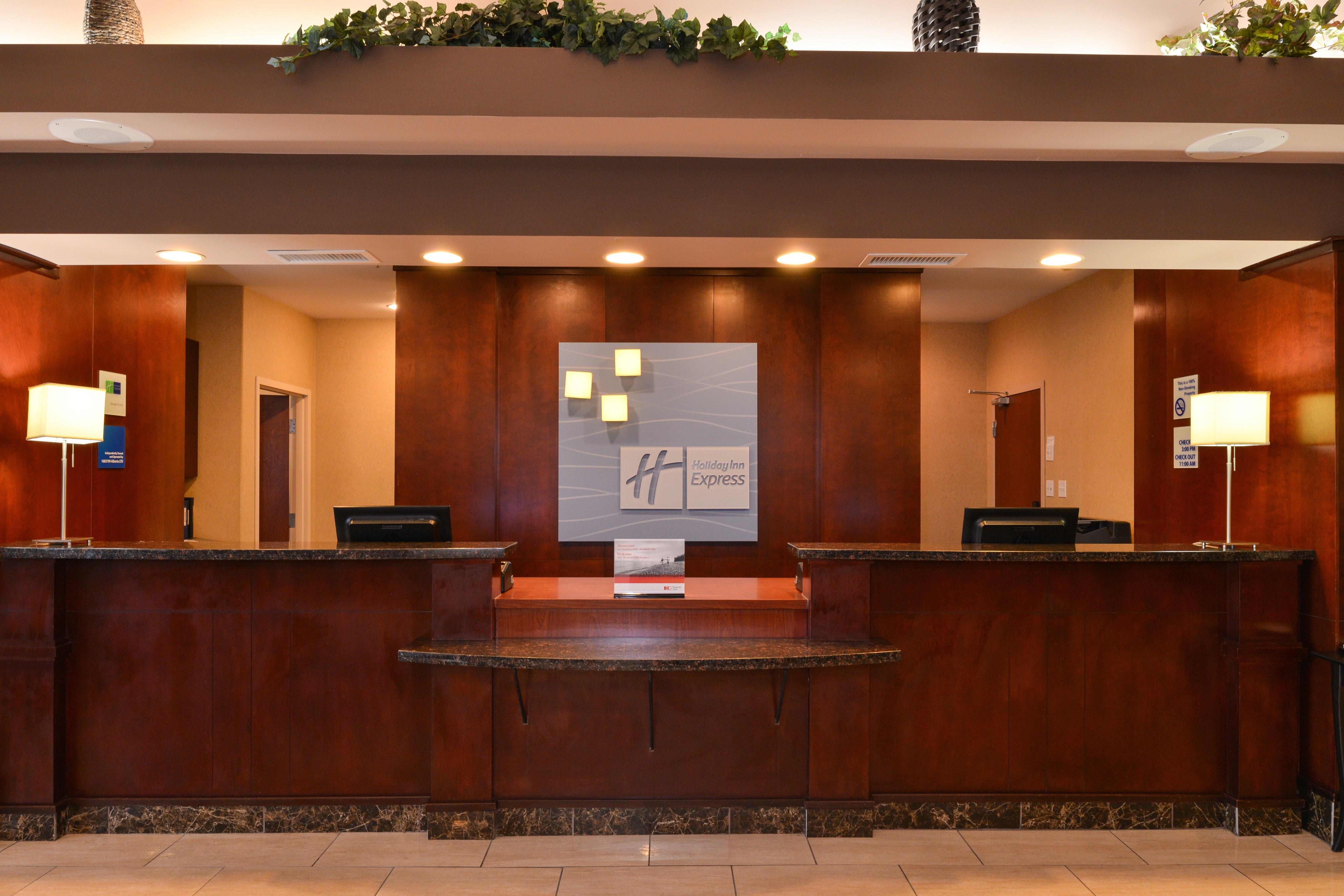 Holiday Inn Express Edmonton North By Ihg Ngoại thất bức ảnh