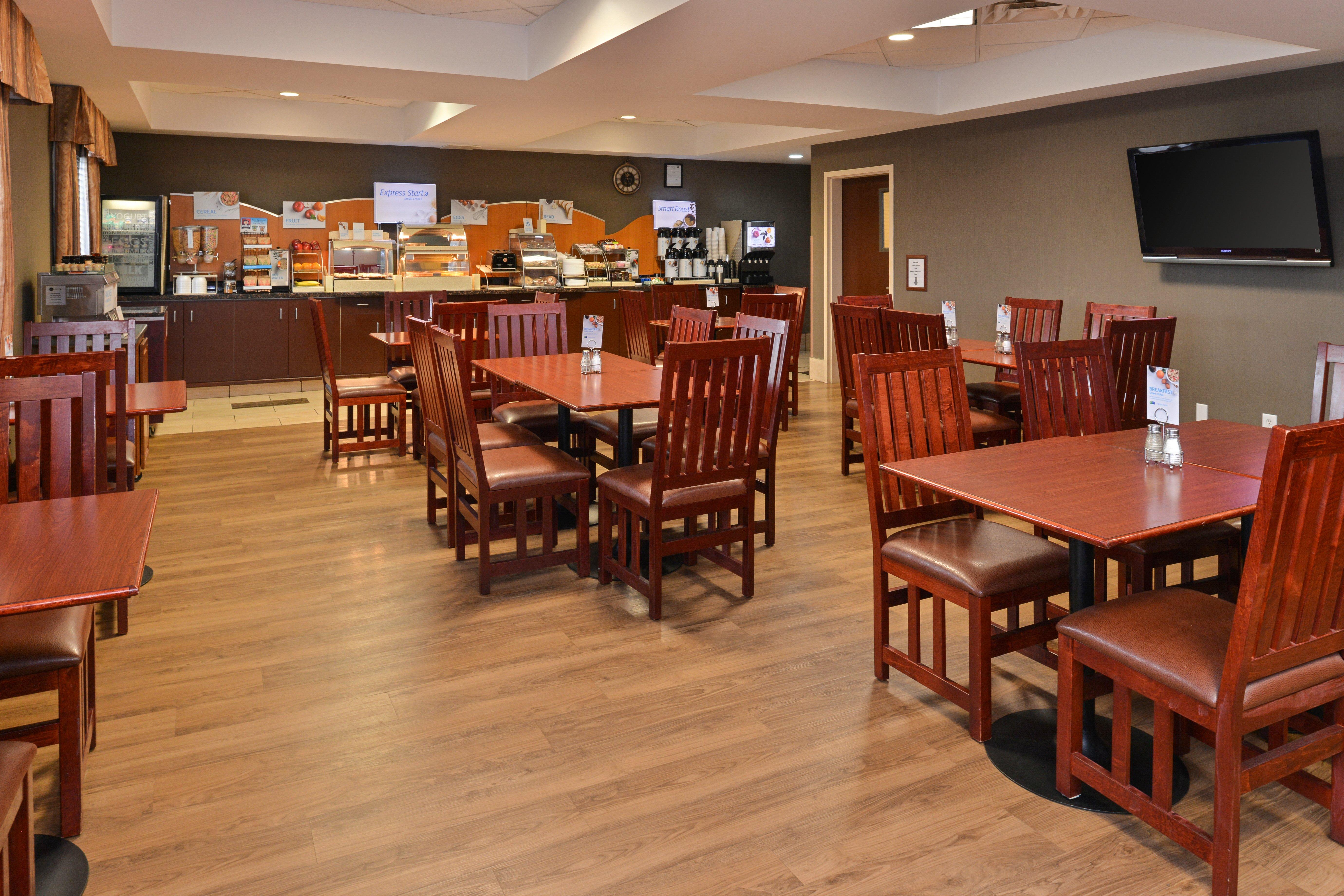 Holiday Inn Express Edmonton North By Ihg Ngoại thất bức ảnh