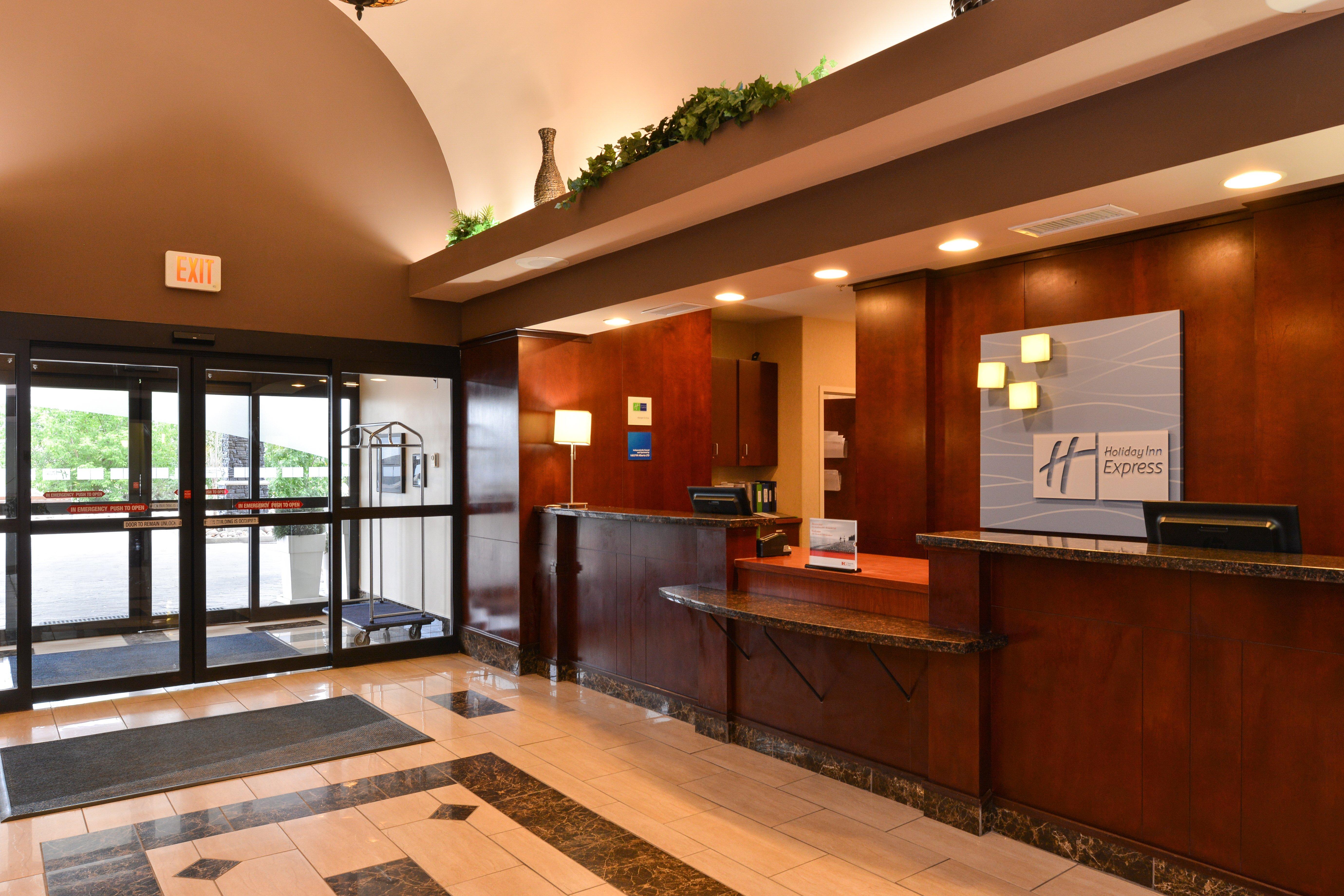 Holiday Inn Express Edmonton North By Ihg Ngoại thất bức ảnh