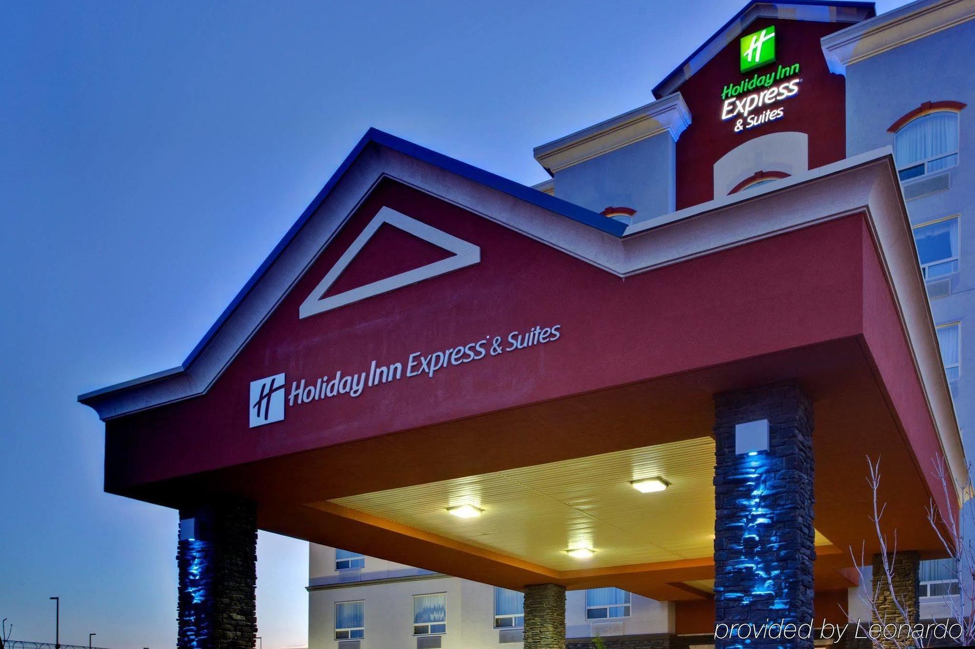 Holiday Inn Express Edmonton North By Ihg Ngoại thất bức ảnh